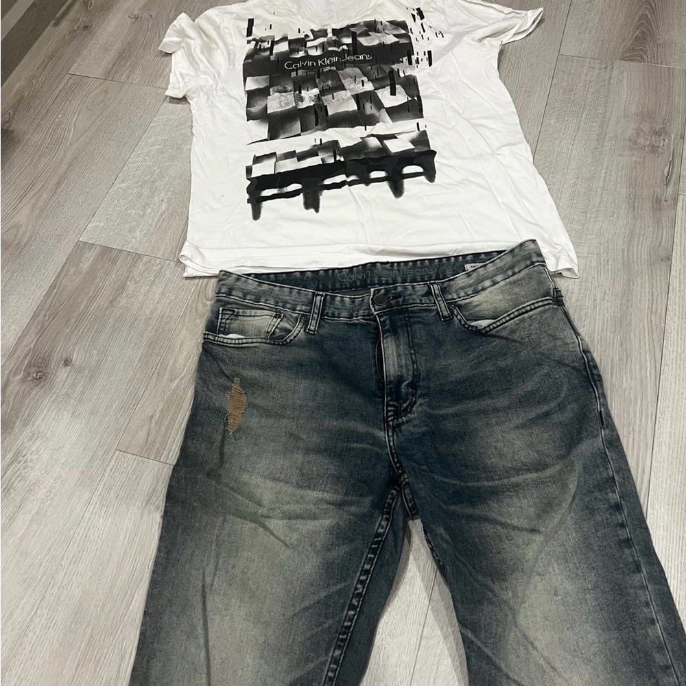 Calvin Klein Men's  Shorts and tshirt